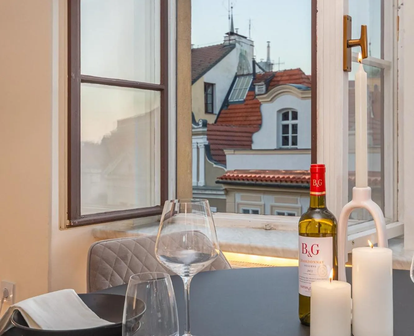 Stylish Gem By Charles Bridge With A Stunning View Apartman Prága